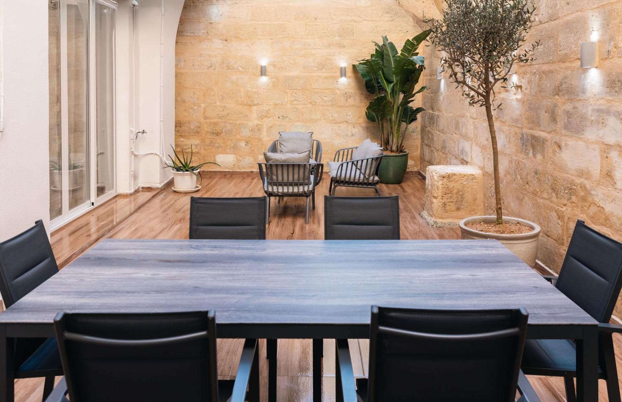Valletta Waterfront Backyard Flat By Arcobnb Il-Furjana Ngoại thất bức ảnh